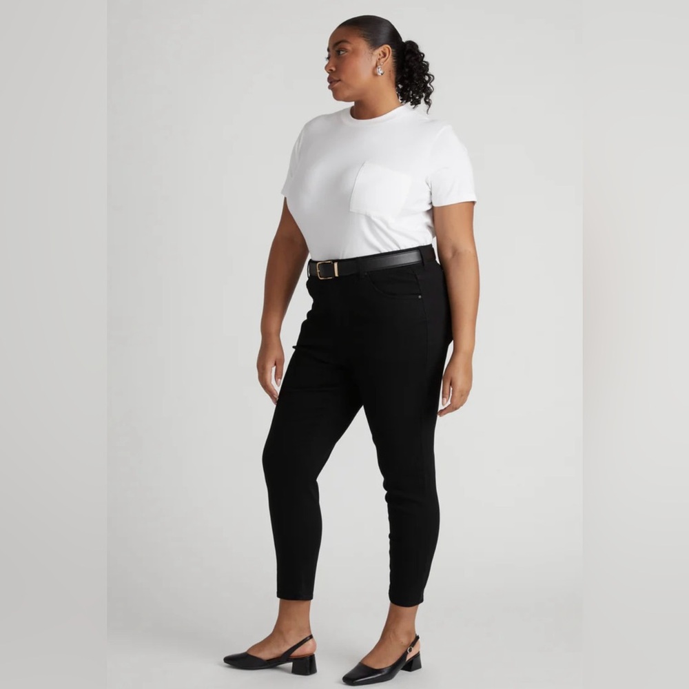 NWT Universal Standard Seine High Rise Skinny Jeans 27 Inch - Jet Black. Size 18